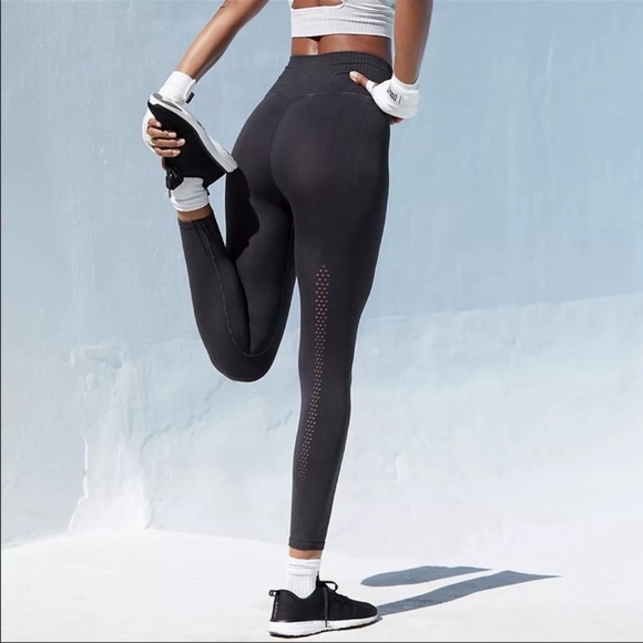 NEW Free People Movement Good Karma Bra Top & Leggings Set - Picture 7 of 8